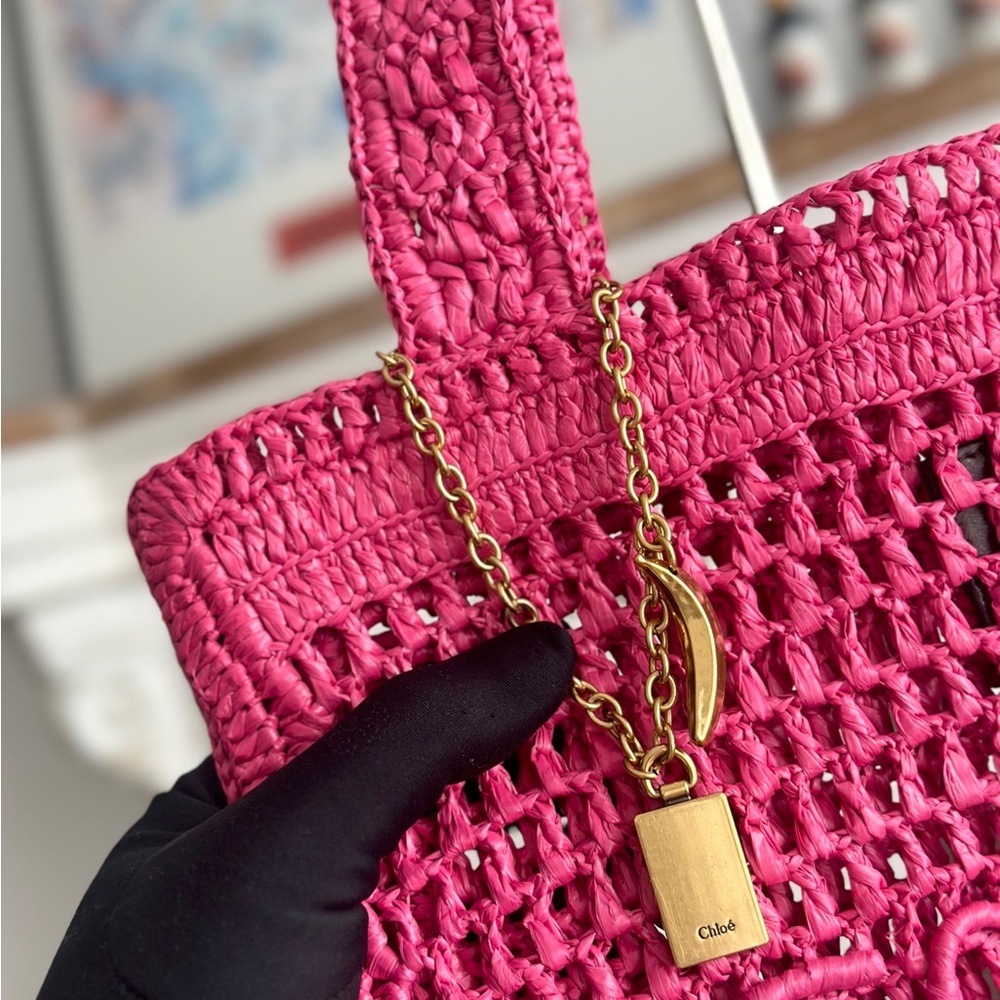 Chloé Pink Crochet 'Love' Tote - Picture 3 of 8